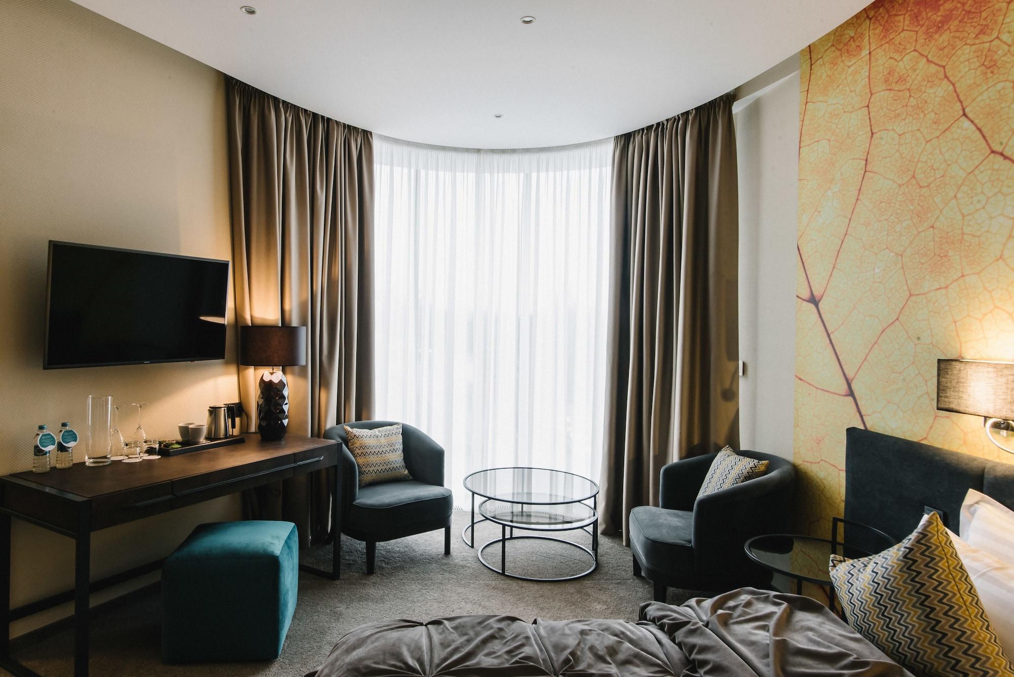 Noble Boutique Hotel Lutsʼk Exterior foto