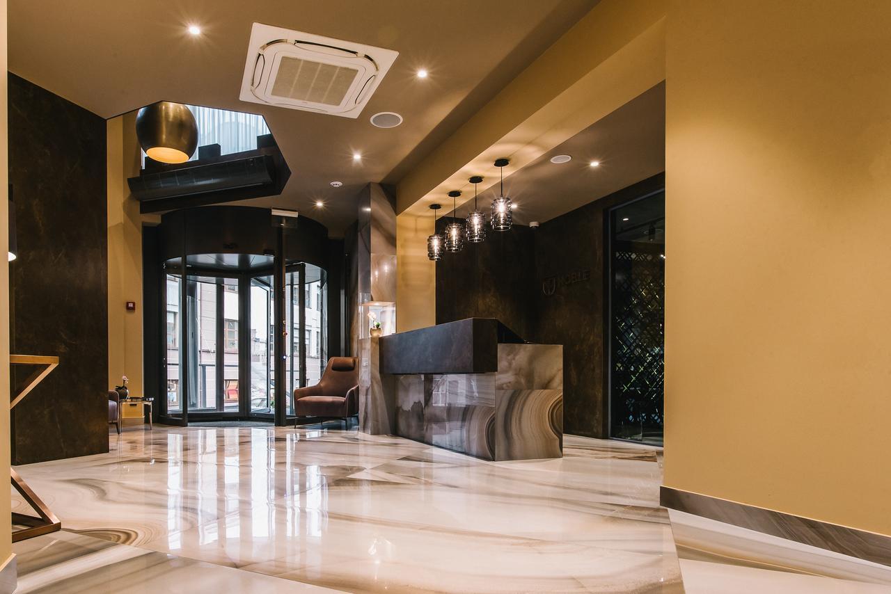 Noble Boutique Hotel Lutsʼk Exterior foto