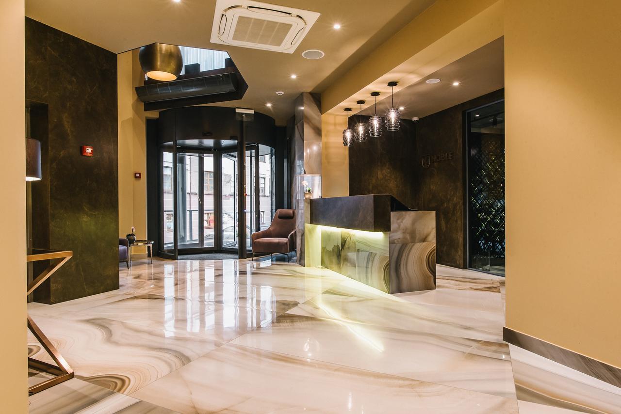 Noble Boutique Hotel Lutsʼk Exterior foto